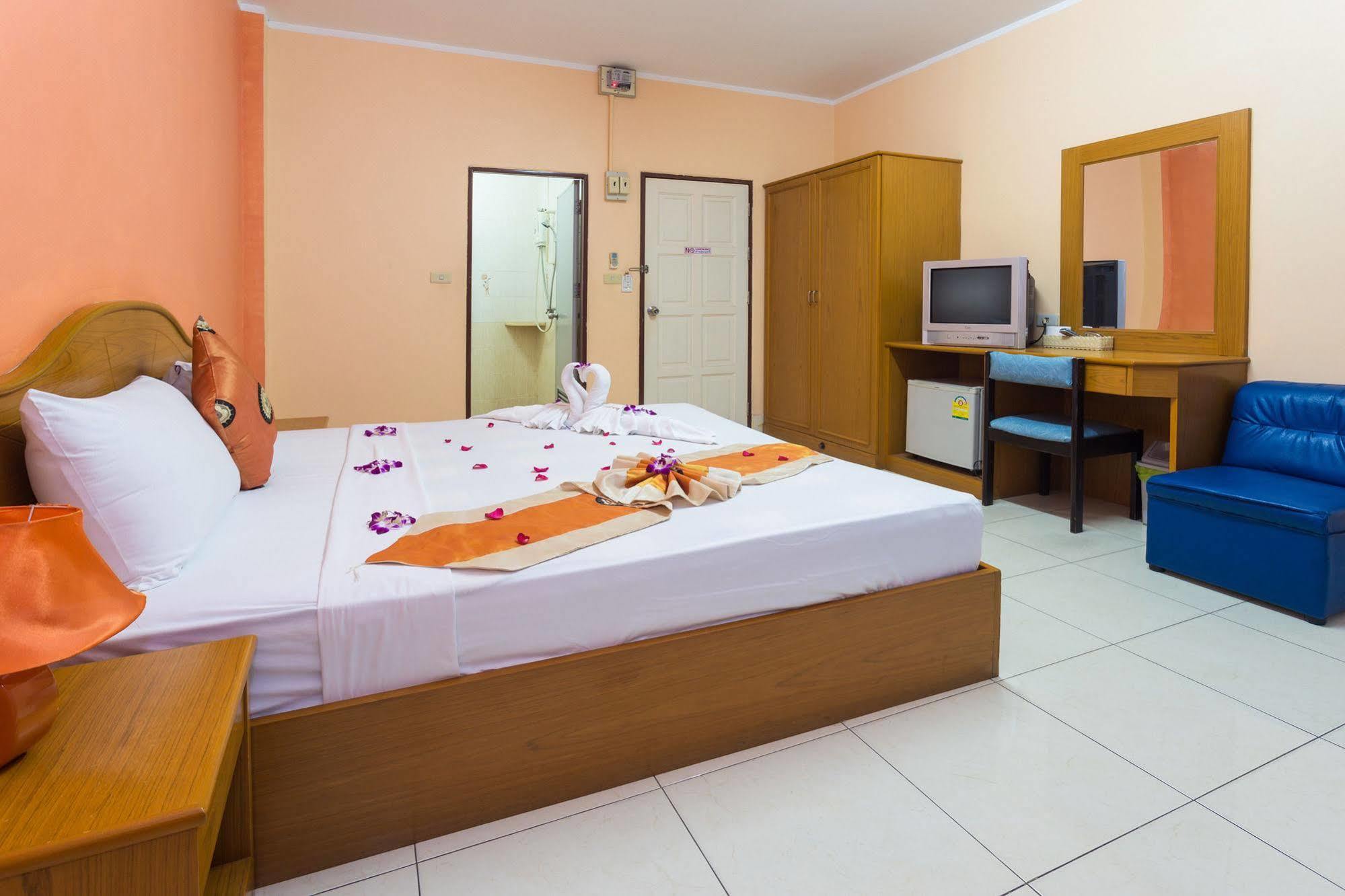 Guesthouse Belvedere Patong Экстерьер фото