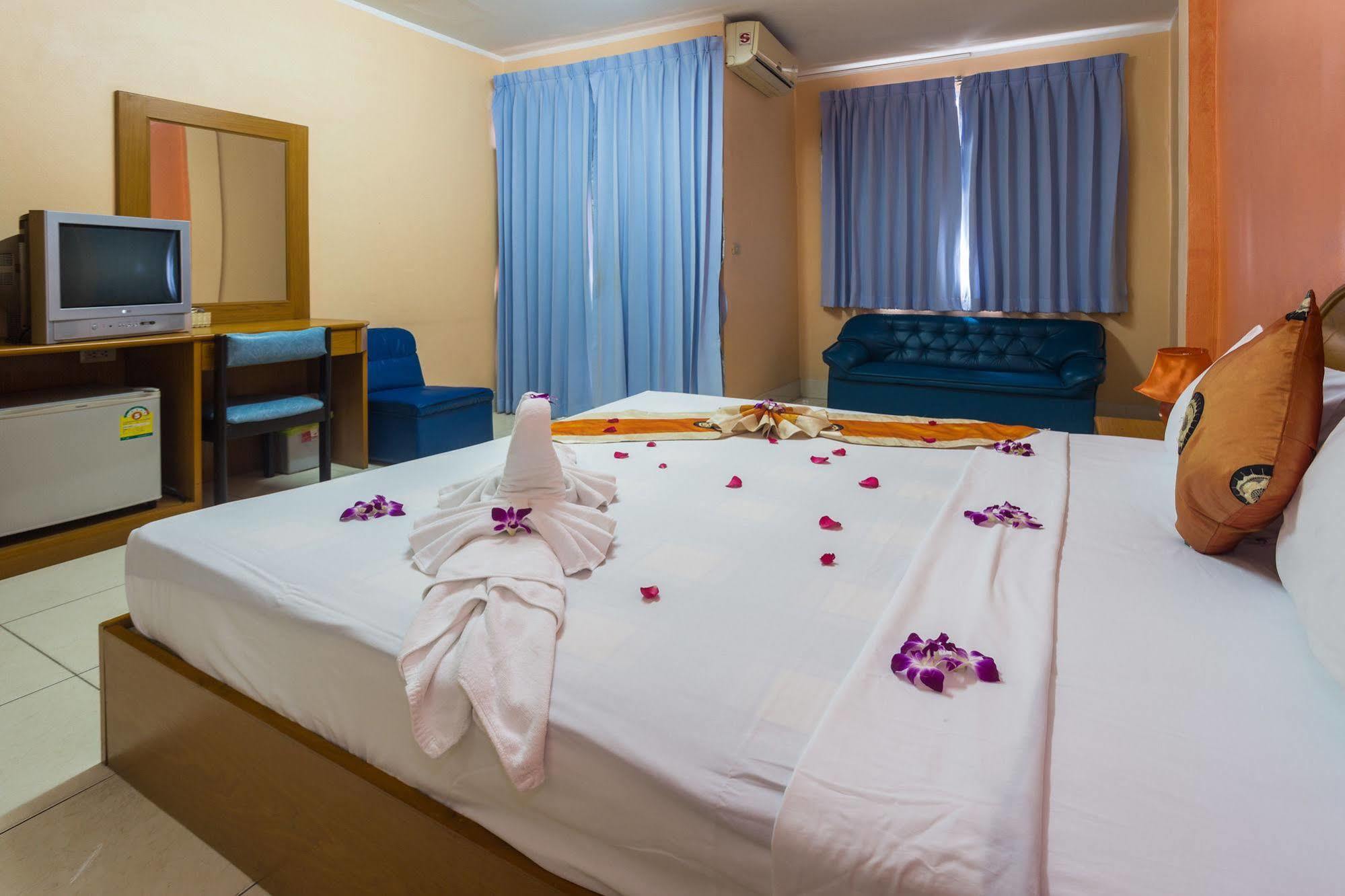 Guesthouse Belvedere Patong Экстерьер фото
