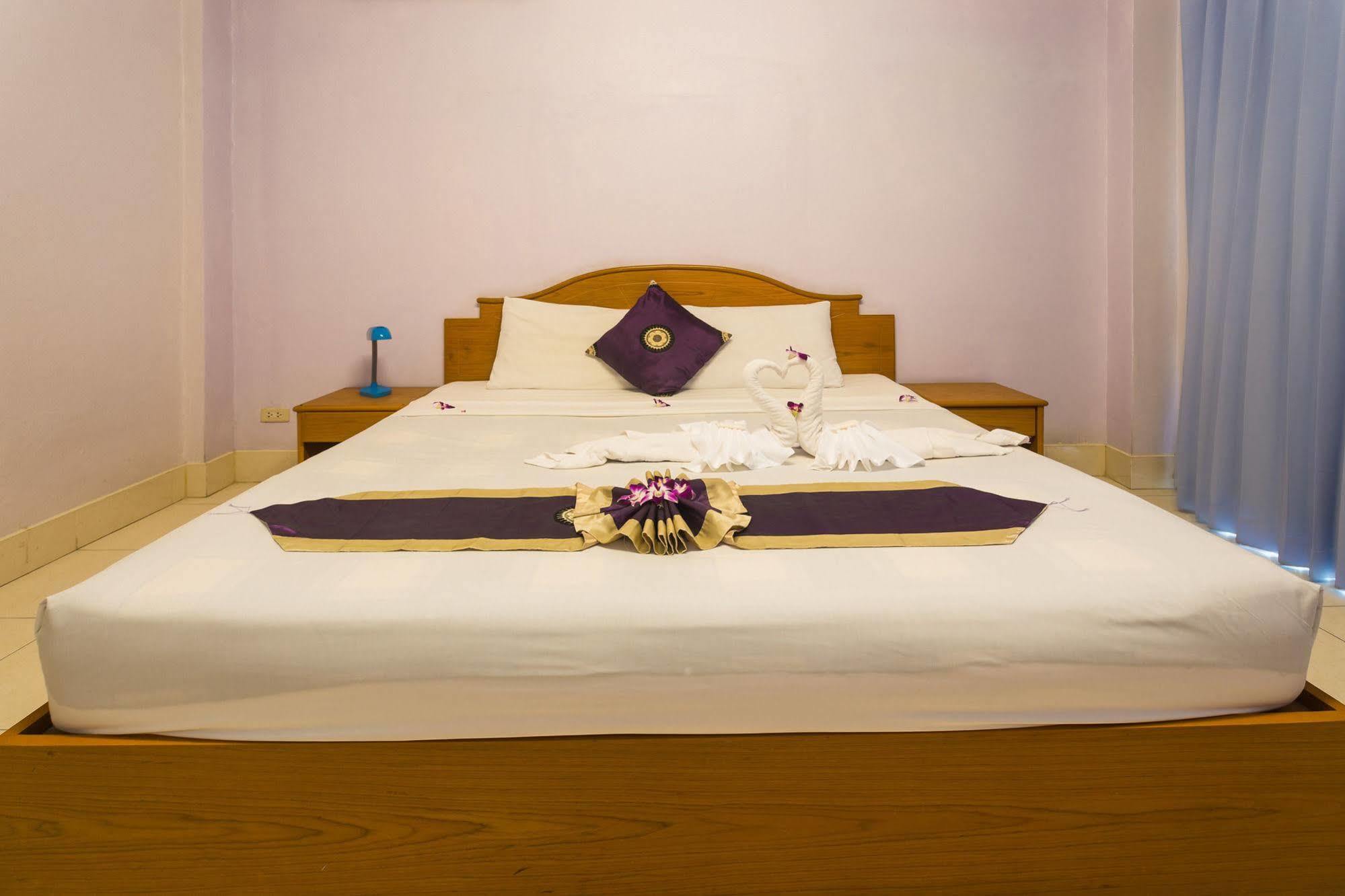 Guesthouse Belvedere Patong Экстерьер фото