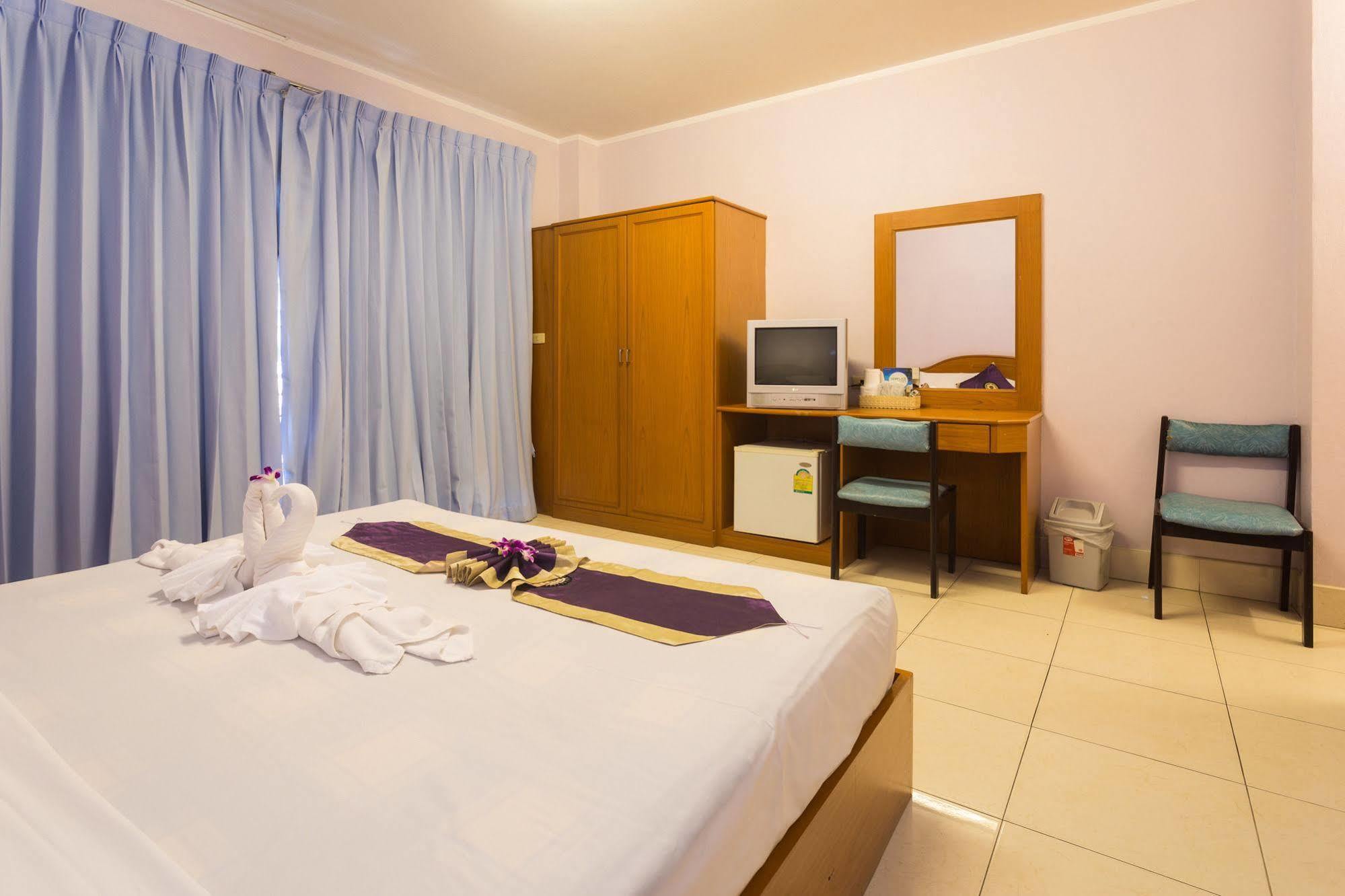 Guesthouse Belvedere Patong Экстерьер фото