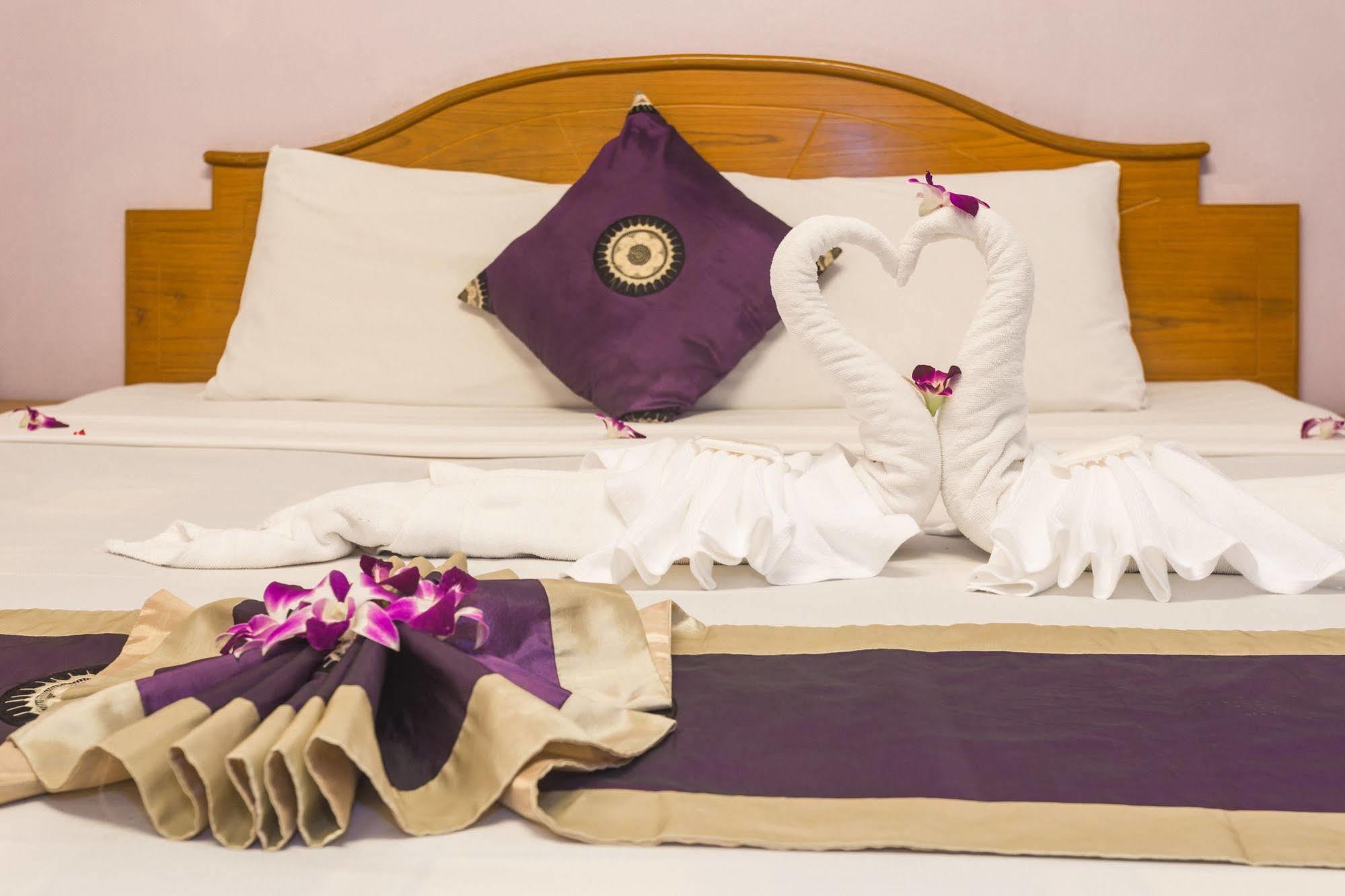 Guesthouse Belvedere Patong Экстерьер фото